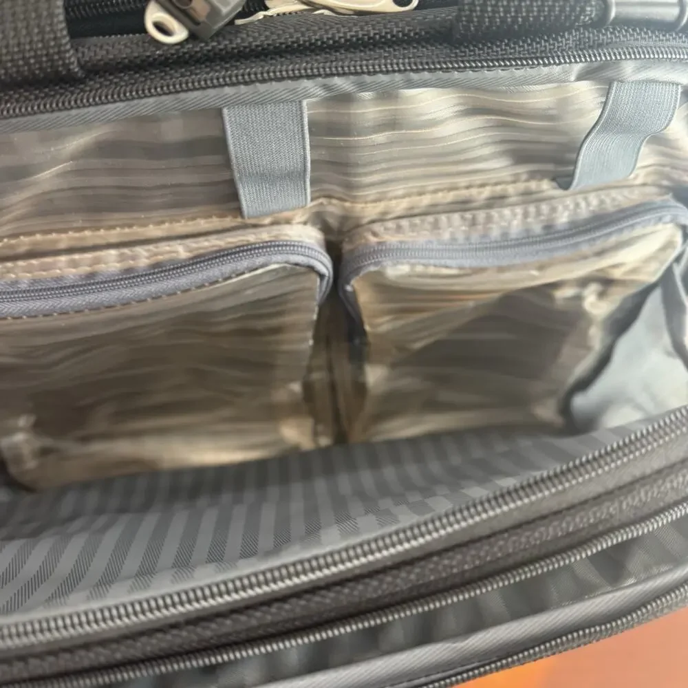 Travelpro FlightPro 3 Rolling Briefcase Bag Black Flight Crew Pilot Tote Luggage
